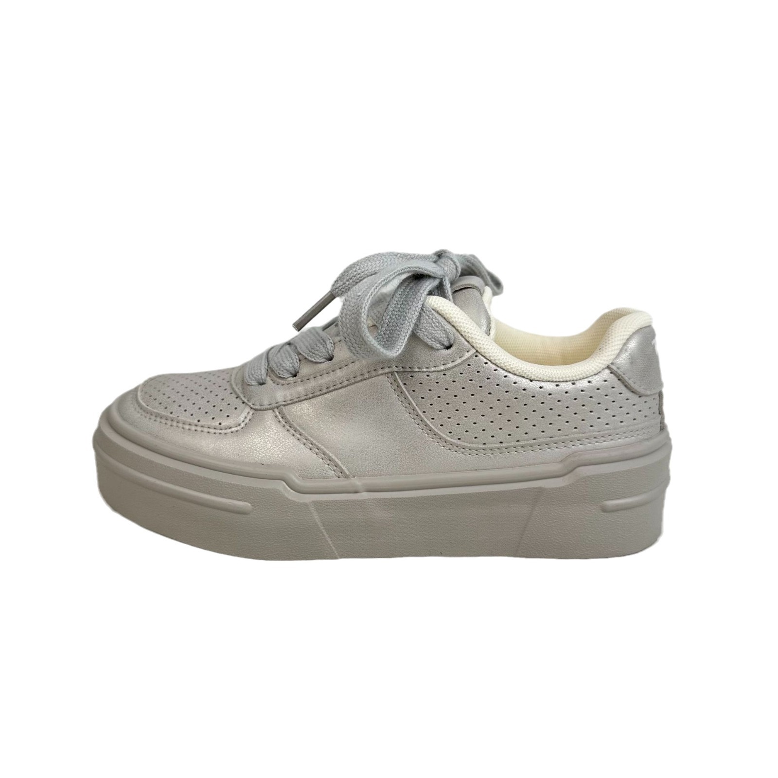Yuanbo puerto frente a lazos zapatos de skate zapatos deportivos casuales coreanos versátiles zapatos de mujer 2024 nuevos zapatos blancos para mujeres
