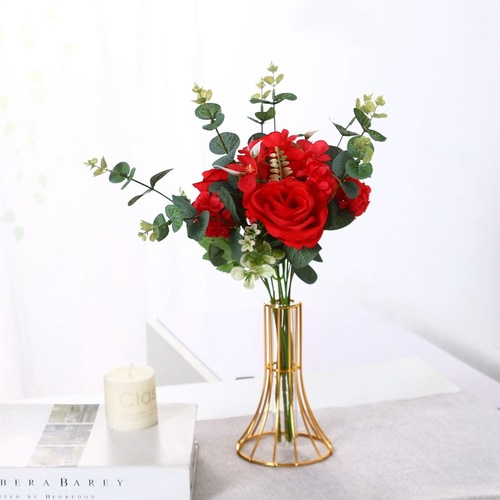Factory Direct Sale Nordic Simple Gold Lantern Iron Craft Vase Slim Waist Hydroponic Flower Pot Artificial Flower Decor