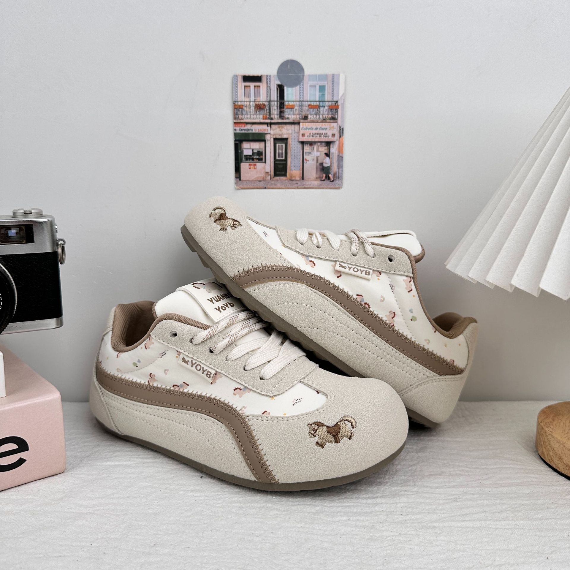 YUANBO multicolor zapatos de entrenamiento de mujeres 2025 primavera nueva variedad de zapatos deportivos casuales de cabeza redonda cordones zapatos Gump