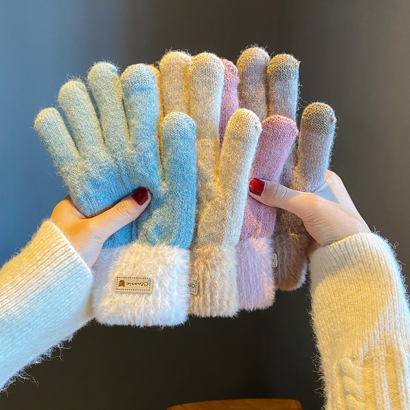 Guantes de lana de punto de estilo coreano de las mujeres de invierno forrados de lana engrosada ciclismo cálida pantalla táctil de doble capa de color a juego guantes al por mayor