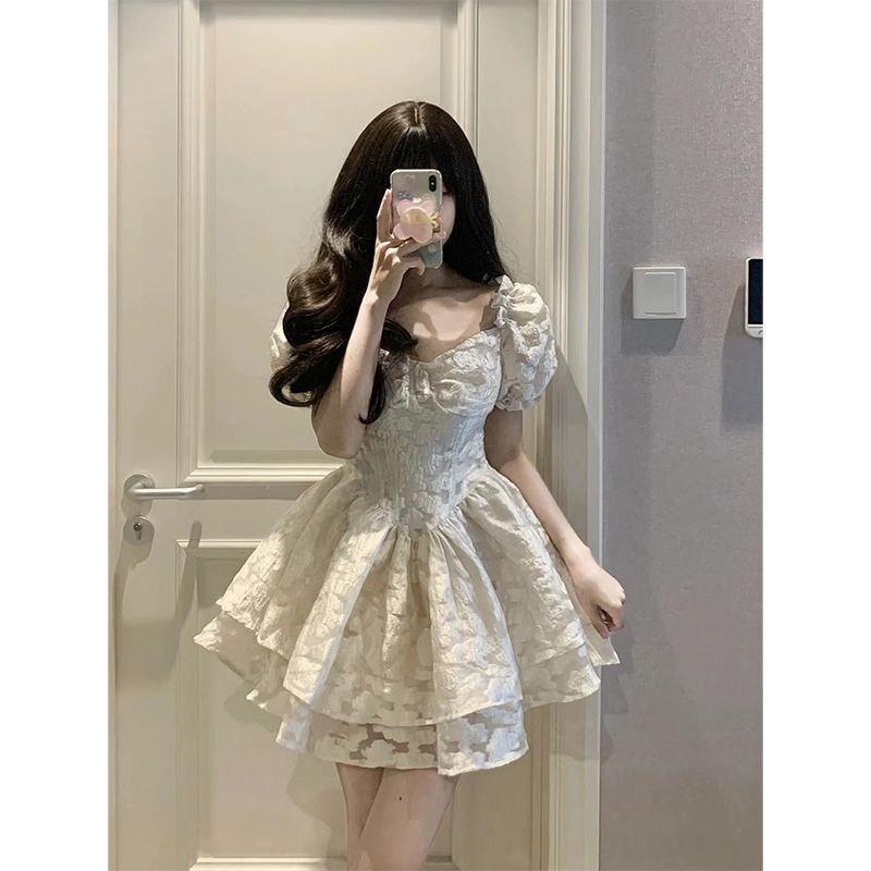 2025 Summer New French Puff Sleeve White dress Women's Small Waist Slimming Pontoon Dress Princess Dress