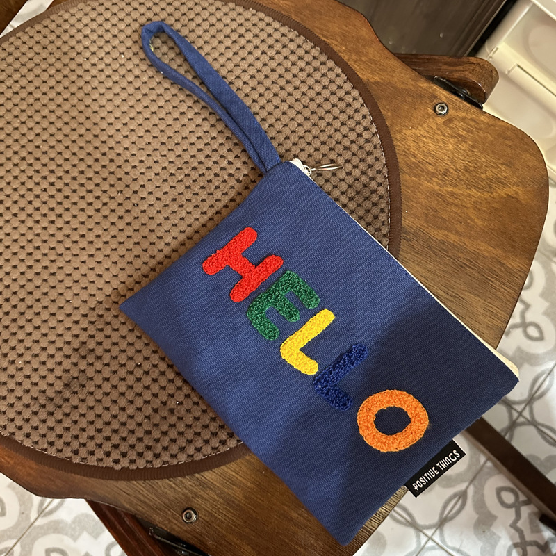 다크 블루 편지 자수 동전 지갑