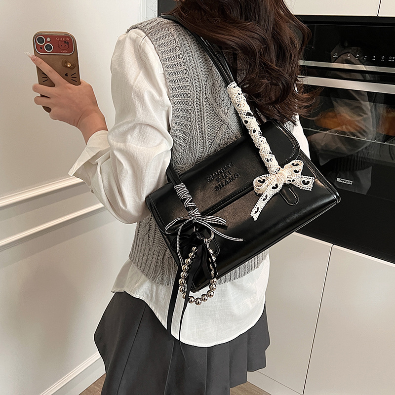 Bolso de mujer invierno 2025 nuevo estilo simple bolso coreano nicho de diseño bolso de hombro de viaje bolso de brazo para mujeres image 3