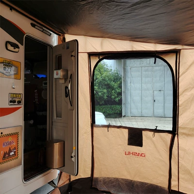 Car side tent, Çadırlar