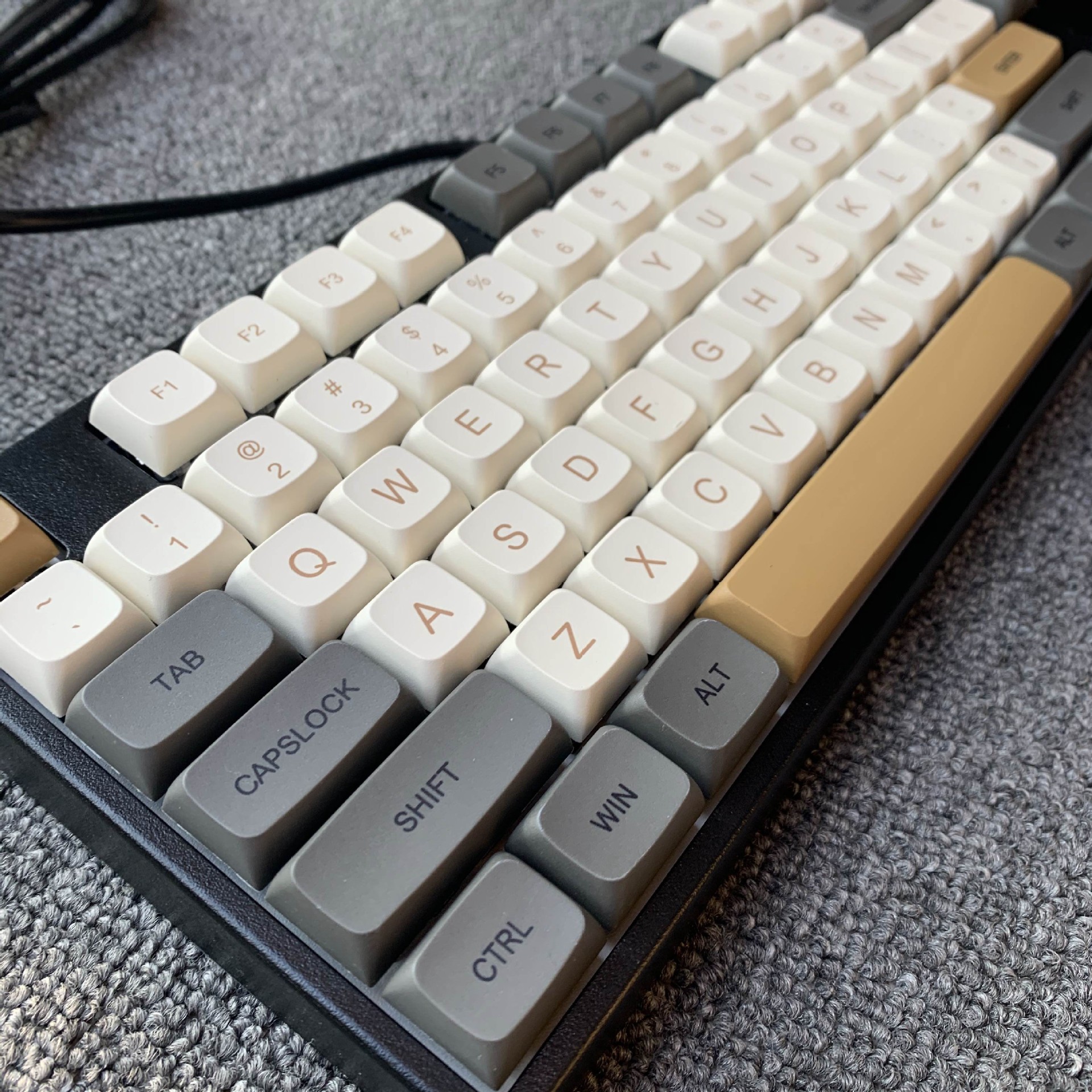 Micro Glow Xda Profile Pbt Keycaps Set For Mechanical Keyboards_voghion.com
