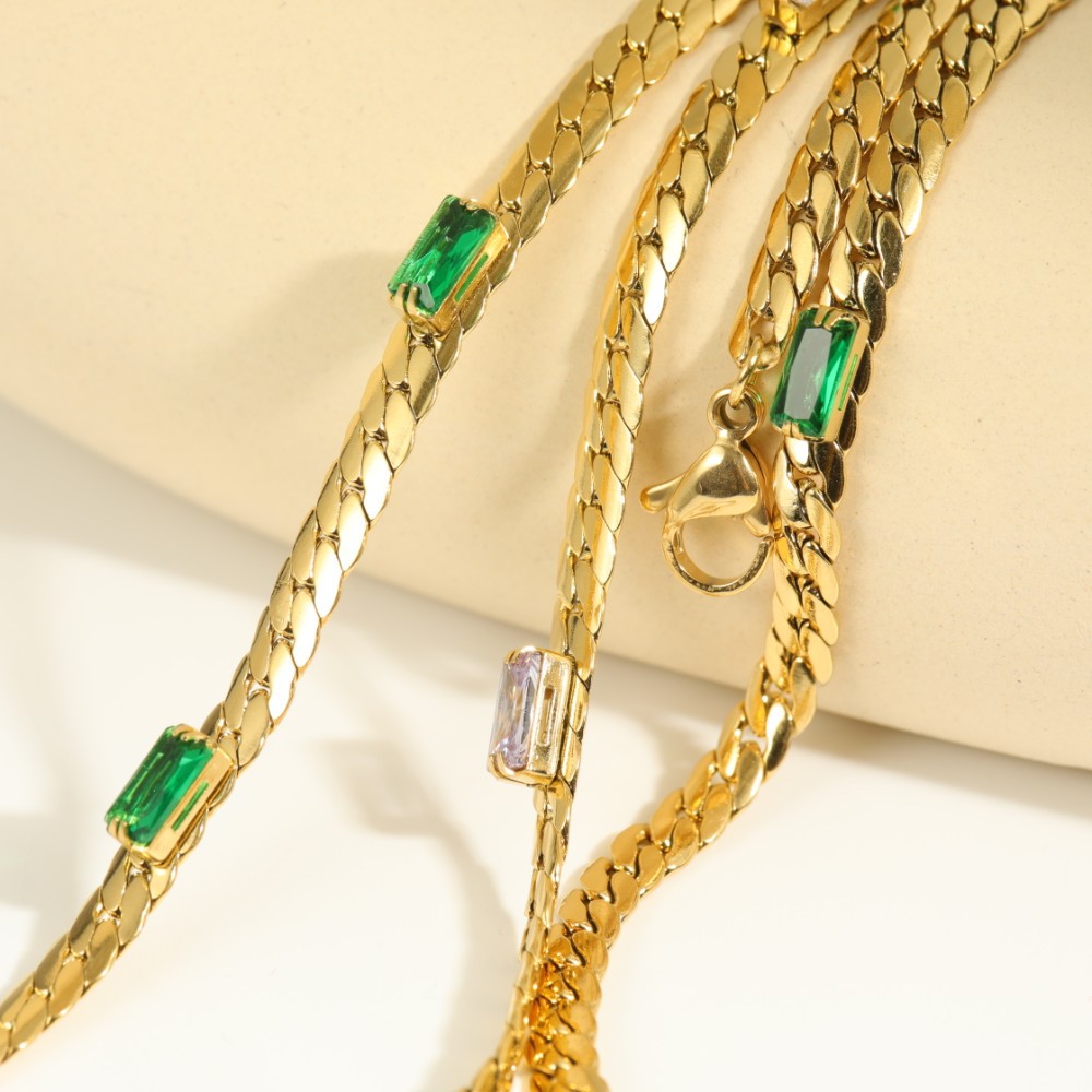 Fashion Simple Zircon Snake Bone Female Titanium Steel Necklace_colorza_9