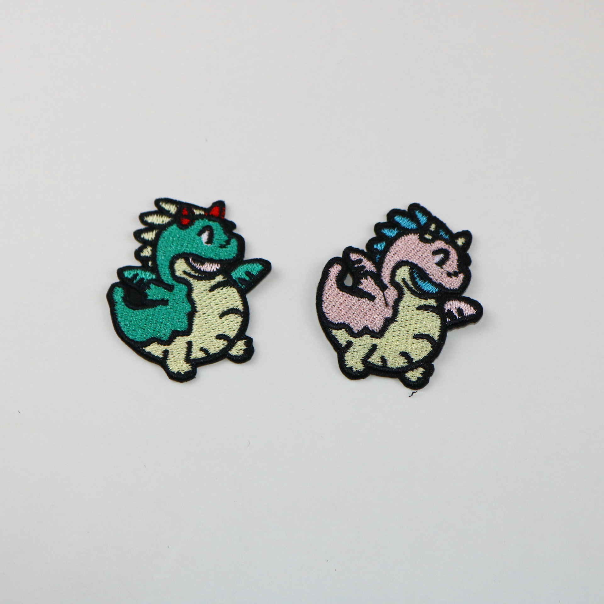 Animal dibujos animados bordado bordado pegatinas de tela pegatinas de espalda pegatinas de bordado de computadora pegatinas de ropa bolsas pegatinas de agujeros pegatinas de parche sello de tela decoración