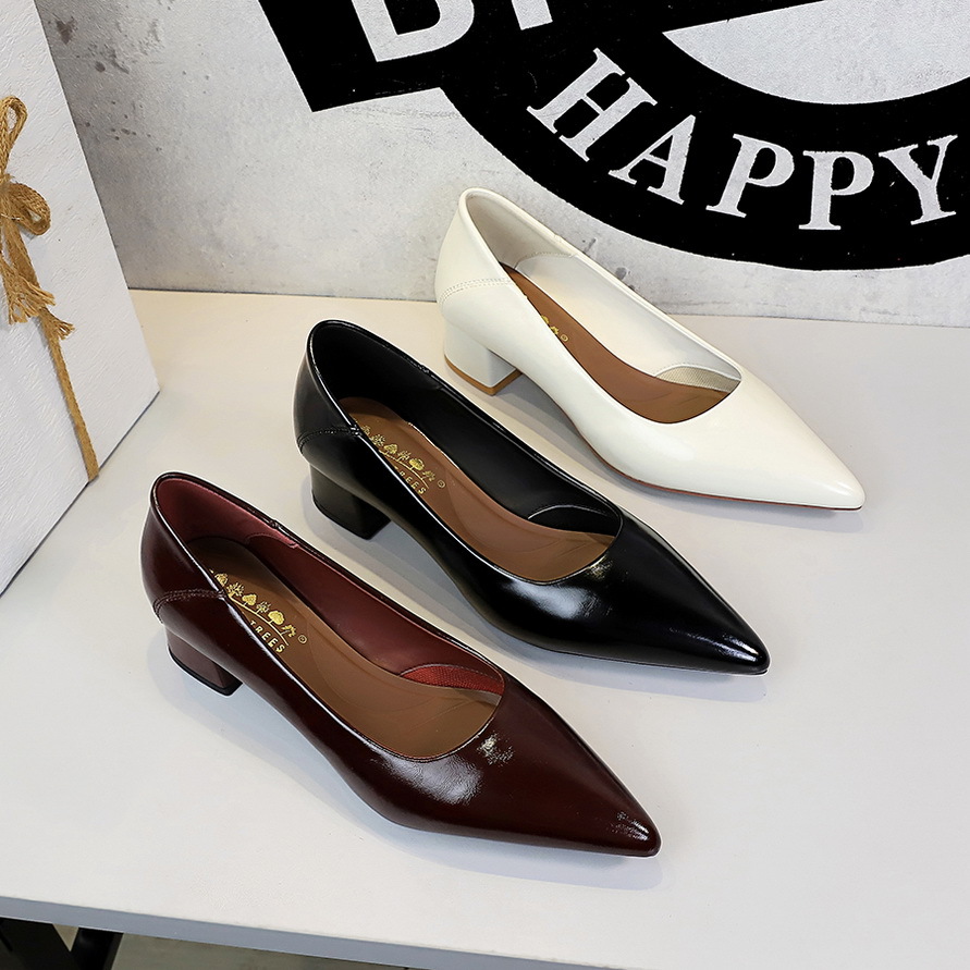 9853 European And American Minimalist Style Pointed Toe Chunky Heel Slip-on Shoes, Versatile Shallow Mouth, Comfortable_vogvips.com