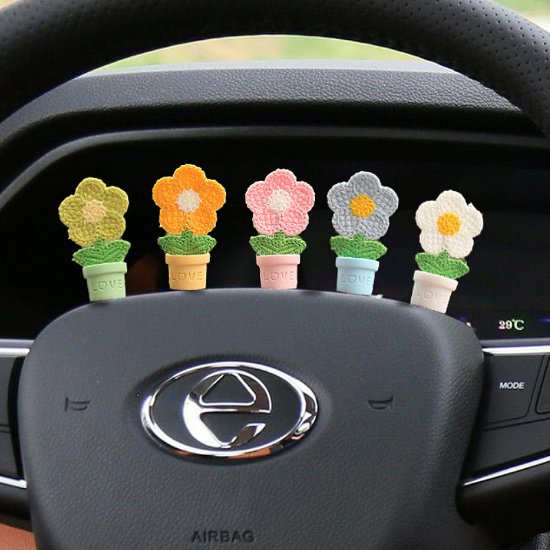 Pequeña lana fresca, flores de sol, sacudiendo la cabeza, adornos de coche, decoración de consola central de coche, adornos de ventana, celebridades de Internet