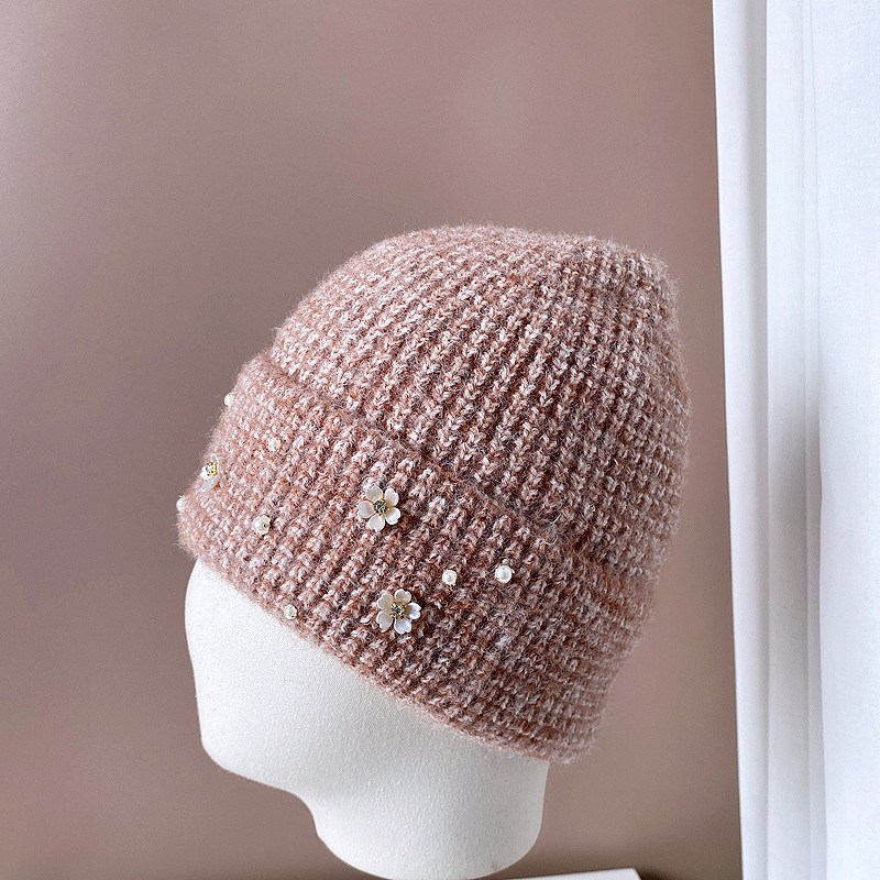Women's Simple Style Flower Eaveless Wool Cap display picture 8