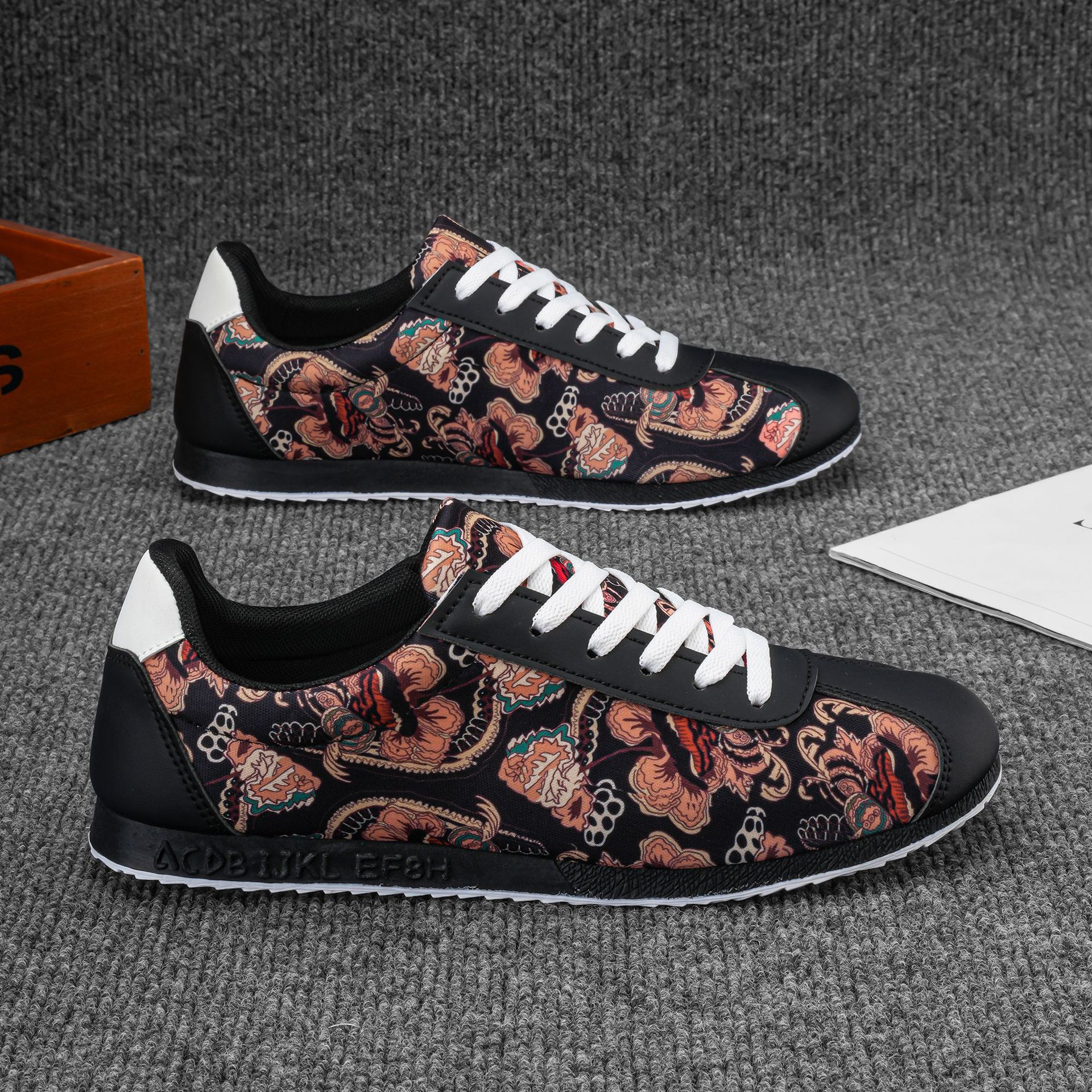 2026 New Popular Men's Casual Versatile High-End Sneakers for Summer Running, Shock-Absorbing, Wear-Resistant, and Durable