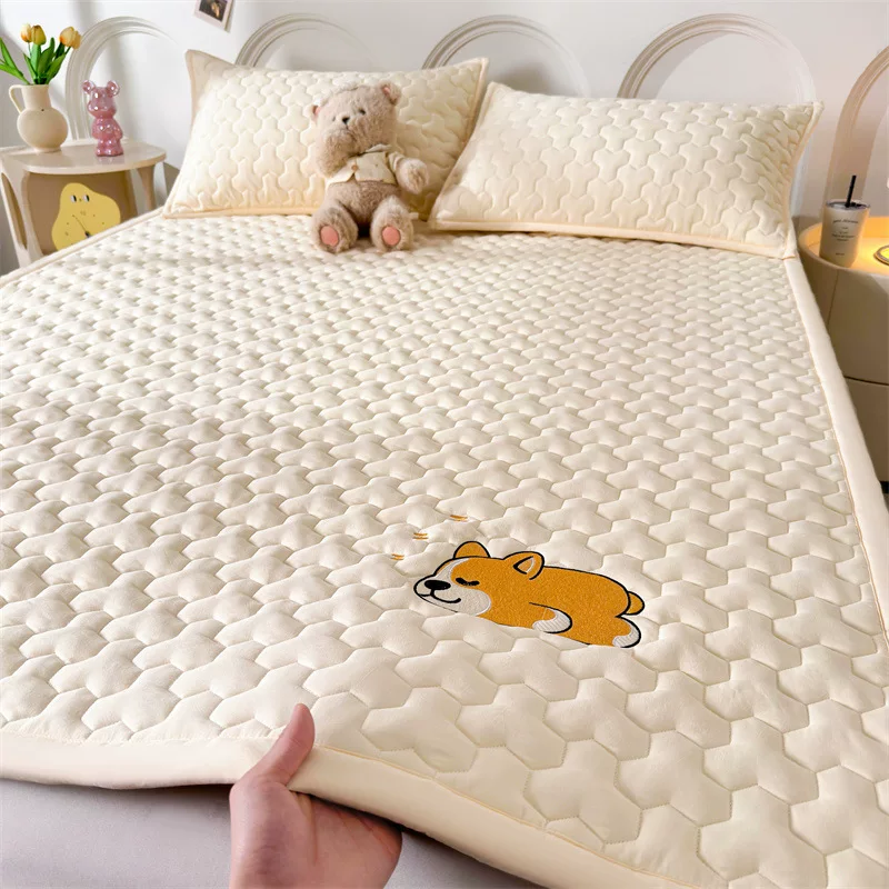 Mattress for bed, with embroidery, increased thickness