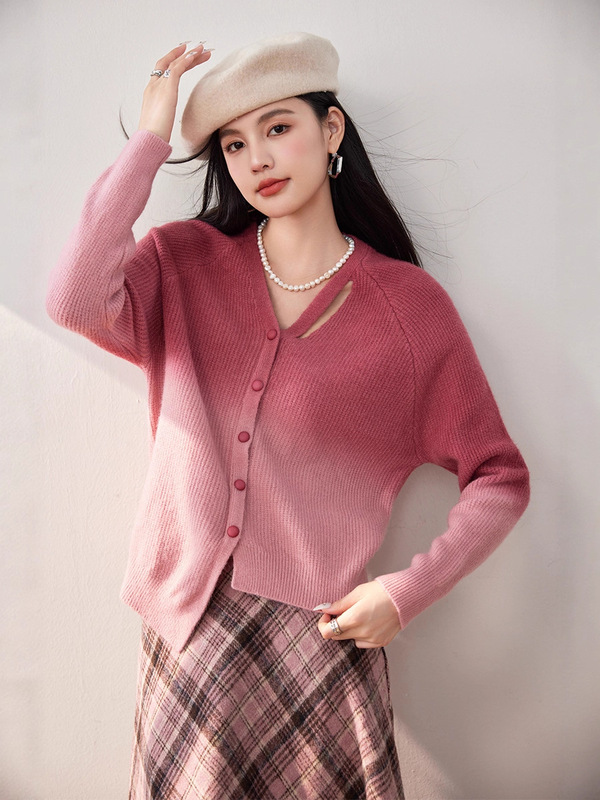哥家商场同款女装2025秋季渐变色外穿红色针织开衫粉色长袖针织衫|undefined
