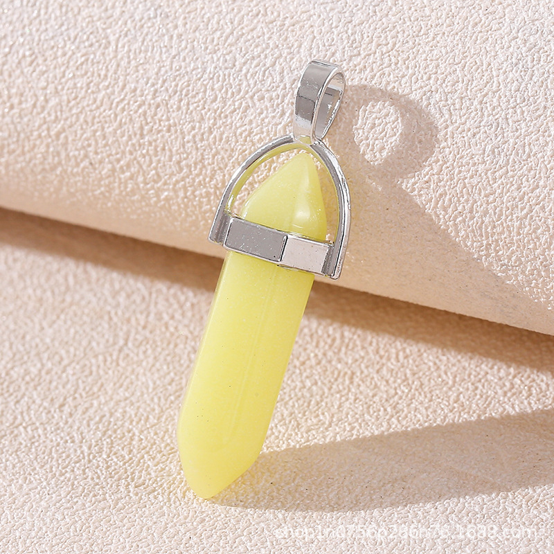 Venta caliente transfronteriza piedra natural amatista cristal rosa colgante de columna hexagonal collar de bala de doble punta colgante único al por mayor