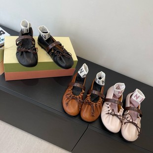 �߶��¿��ް������Y������Ь���eƽ�׬������Ьϵ���r��ƽ��Ь