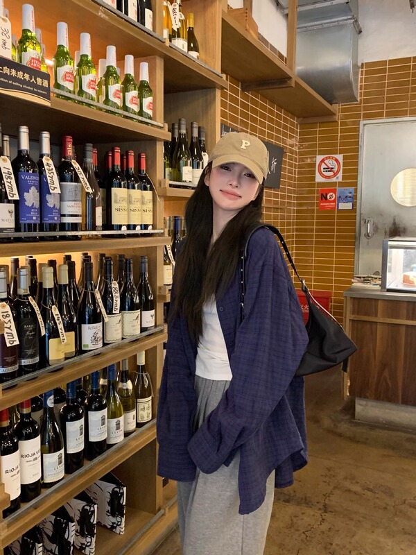 韩系复古深蓝格纹衬衫女春夏宽松休闲外套百搭港味慵懒设计感衬衣|undefined