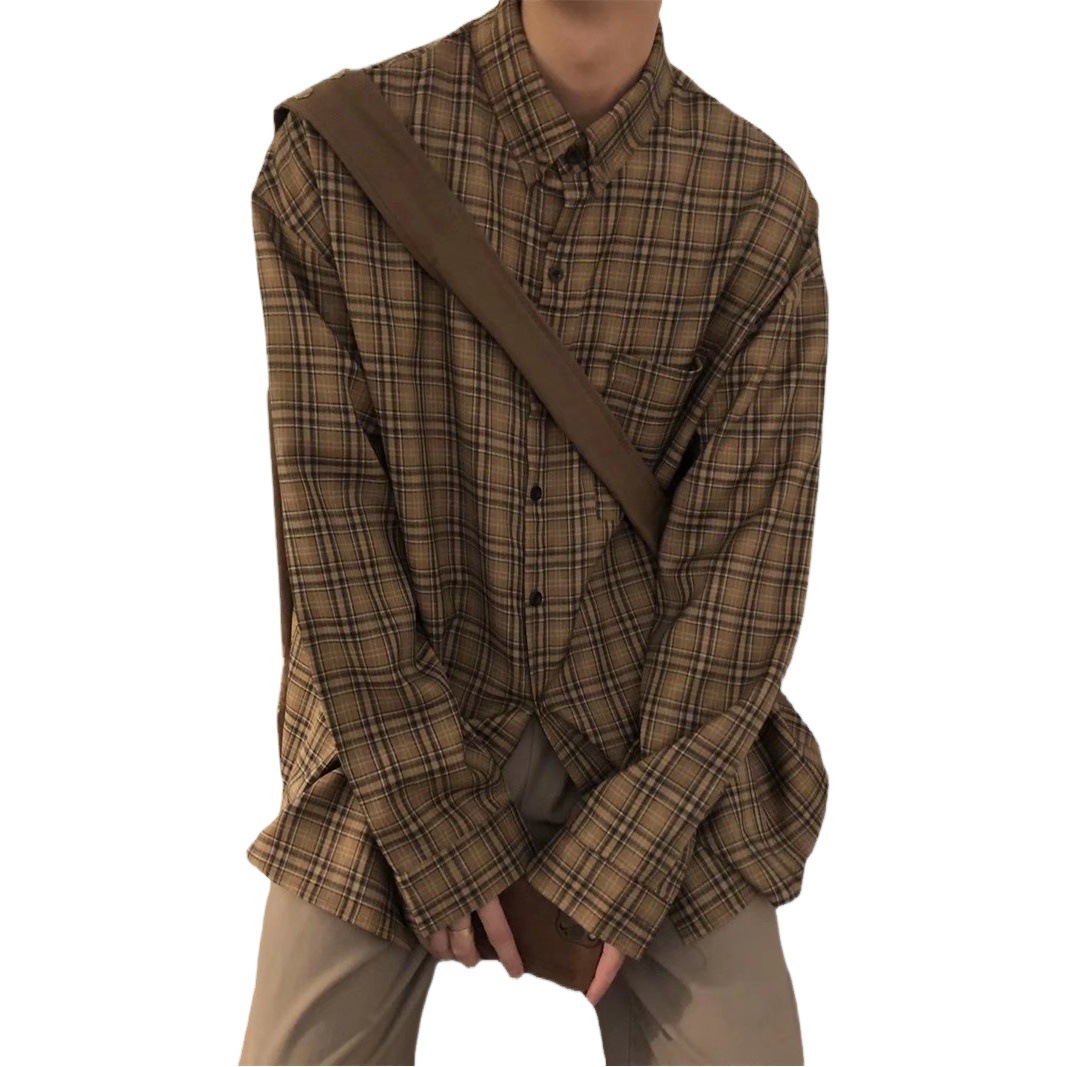 春と秋の日本系のレトロなインナーカレーの格子の長袖のシャツの男性の潮のinsのカップルのゆったりしているカジュアルなシャツのコート