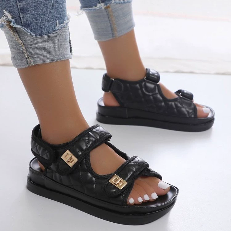 Летние легкие римские сандалии на липучке с металлической пряжкой в ​​европейском и американском стиле, модные универсальные пляжные сандалии большого размера