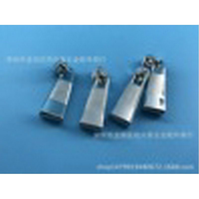 专业生产手袋箱包五金配件拉片 光面梯形拉牌 3#拉头带拉片