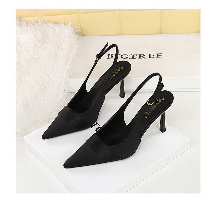 Escarpins élégants à bout pointu en satin avec dos ouvert et bride à la cheville - Escarpins pour femmes pour fêtes et soirées_voghion.com