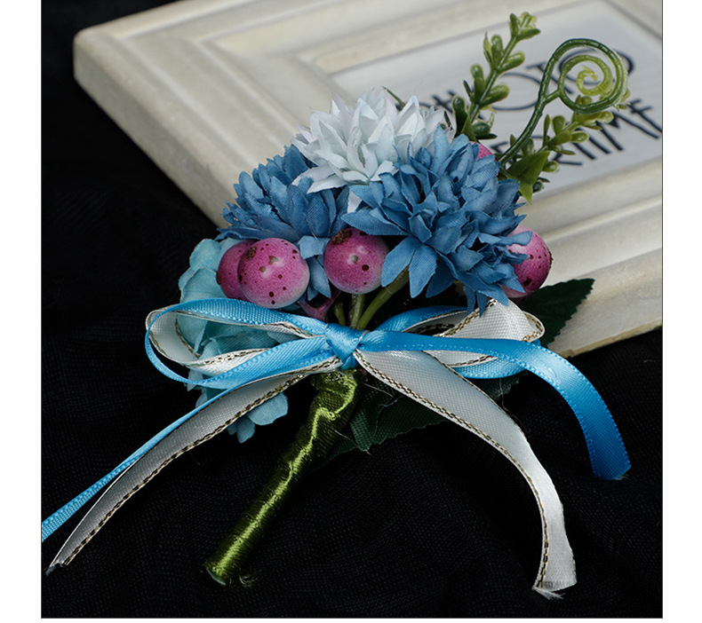 Western-style Wedding Supplies Bride And Groom Simulation Corsage Brooch display picture 3