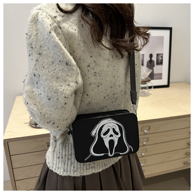 222g Weight Polyester Lining Material Zipper Closure Type Single Shoulder Strap Strap Type Shoulder Bag, Crossbody Bag Bags Type Daily Occasion Pu Leather Material Halloween Festival Skull Pattern All Seasons Season Women's Gender Streetwear Style Square Shape Medium Size Halloween Women's Medium Pu Leather Skull Streetwear Square Zipper Shoulder Bag Crossbody Bag 12