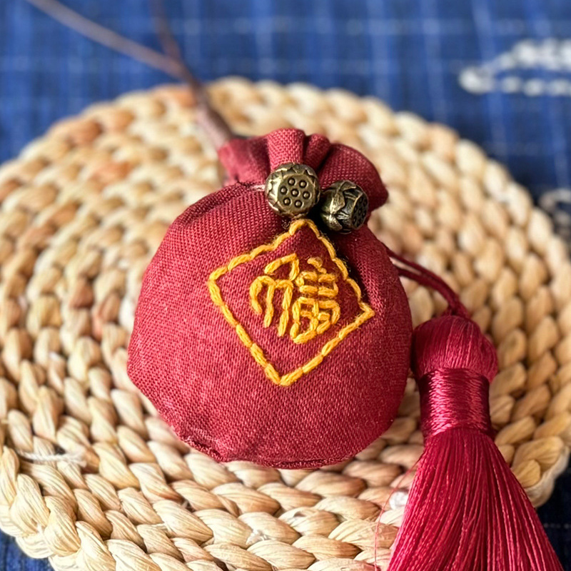 Bocado a mano DIY bolsas colgante Lu bordado chino molino de viento bolsos de mujer colgante bola bolsas creativas pequeñas