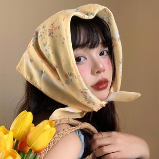 Artistic Cotton and Linen Floral Triangle Scarf Women's Baotou Spring and Summer Thin French Pastoral Seaside Photo Sunscreen Silk Scarf
