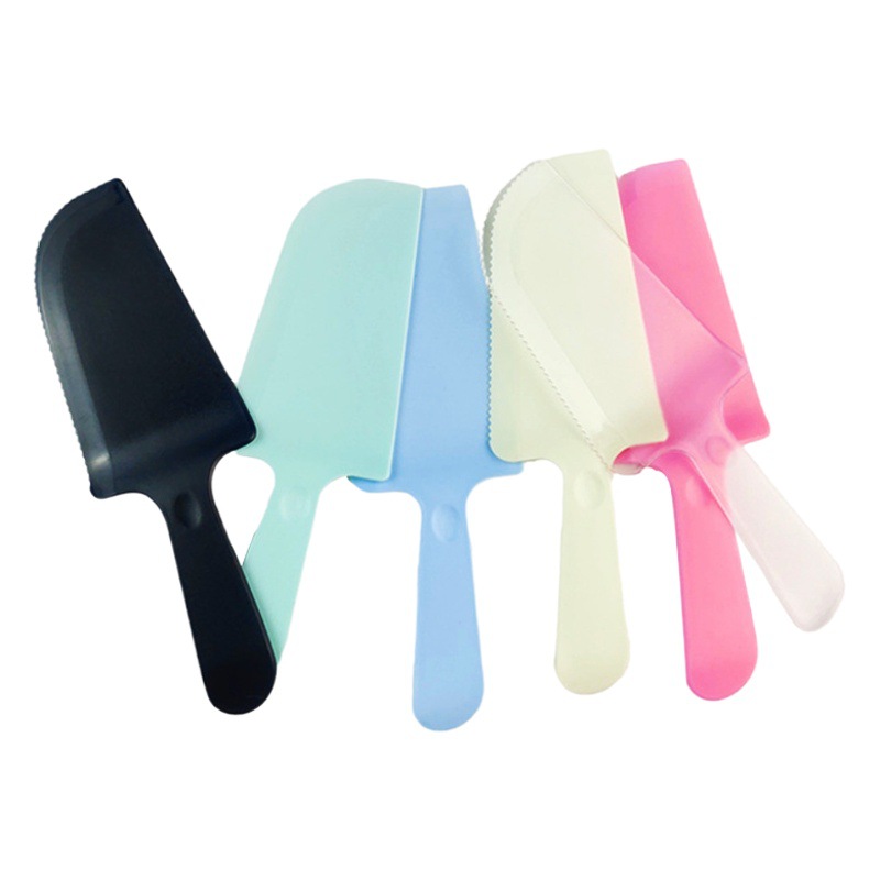 Wholesale Disposable Cake Cutter Toothed Plastic Frosted Moon Cake Knife Independently Packed Thickened Baking Dessert Holder Knife
