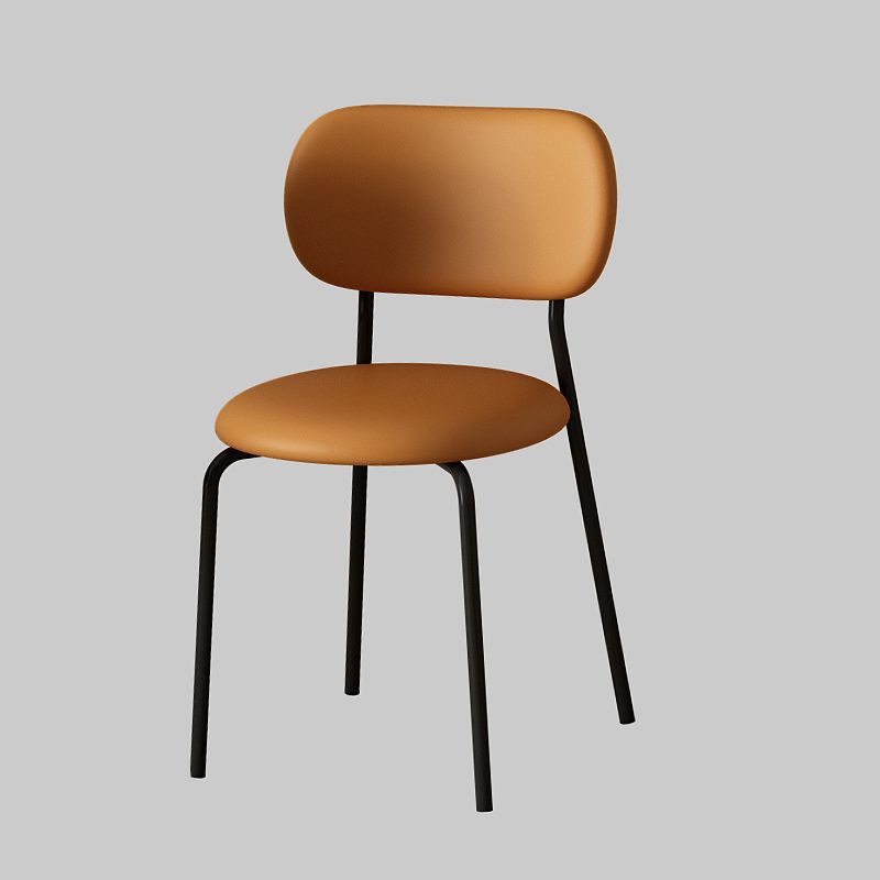 Silla de respaldo nórdica simple y moderna silla de comedor casera de lujo ligera medieval silla de viento de crema mesa de comedor silla de ocio
