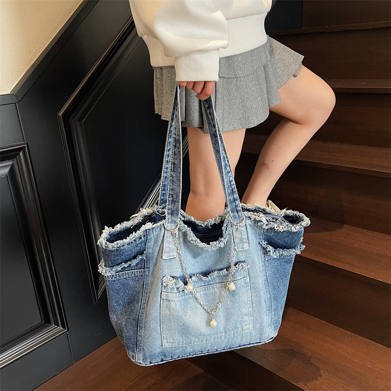 Korean Retro Tote Bag, Large Capacity, Relaxed and Casual Denim Bag, Comfortable, Wear-Resistant and Versatile Commuter Shoulder Bag