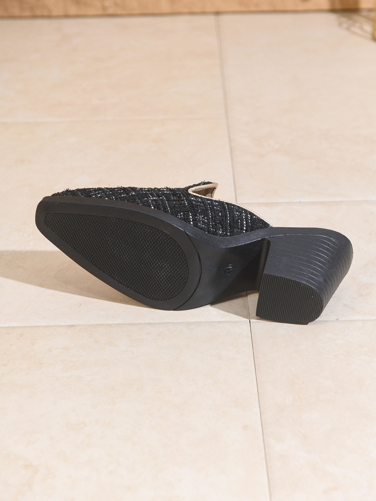Damesslippers met middelhoge hak en gesloten neus, dikke hak, plus size, halve slippers, nieuwe collectie voor de herfst, e-commerce._voghion.com