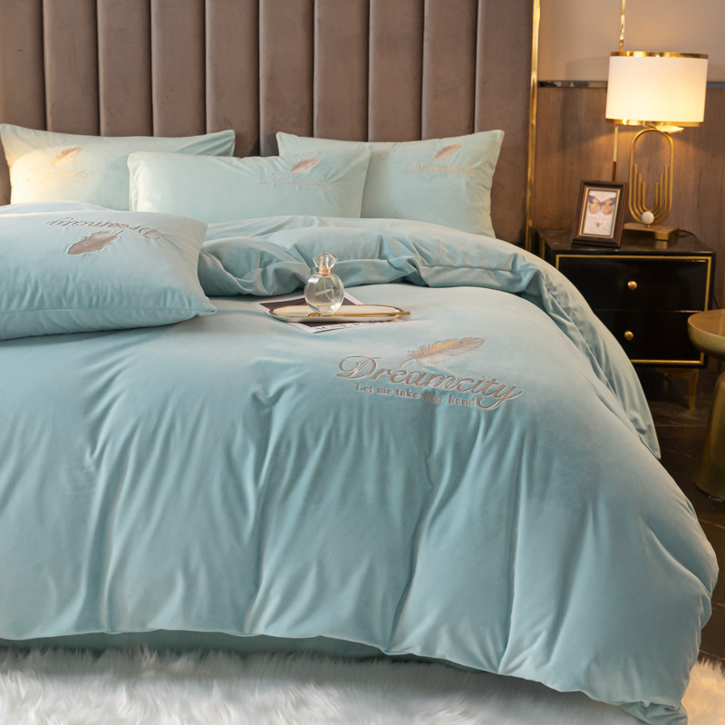 Sopa de edredón de leche, cubierta de edredón de una sola pieza, cubierta de edredón de cristal de tres piezas, cubierta de edredón de una sola pieza, ropa de cama de cuatro piezas