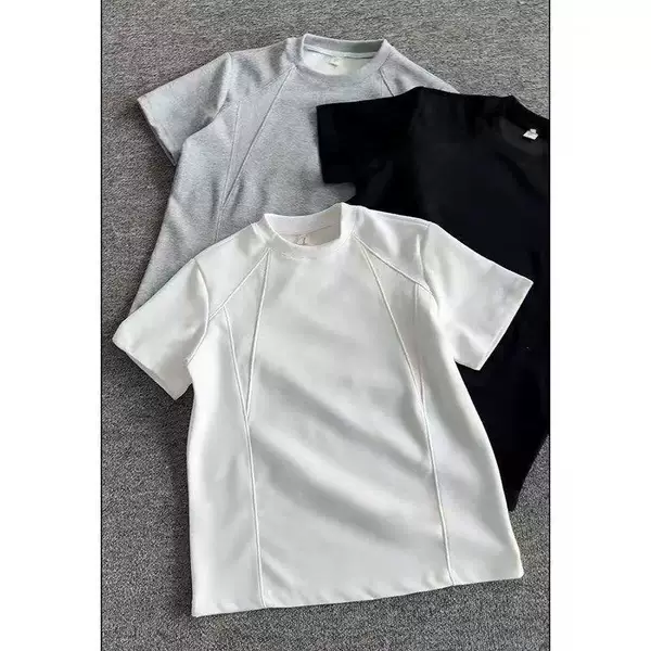 Men's short-sleeve T-shirt, trendy brand, summer loose fit, 2026 new model, popular online, trendy ins style, simple striped top