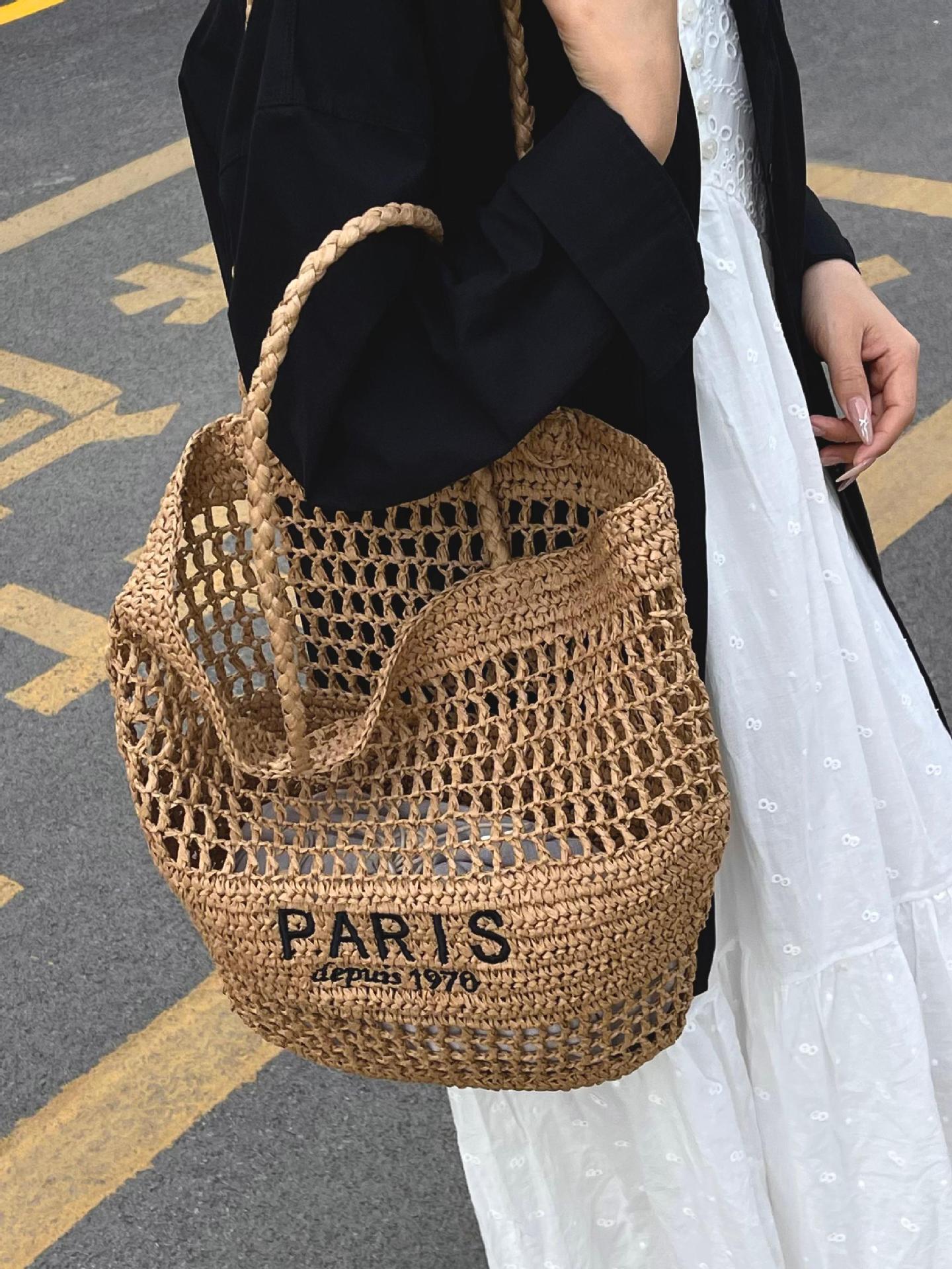 Bolso tejido de paja de moda casual para damas de gran capacidad 2025 nuevo bolso de hombro hueco tejido coreano bolso de playa