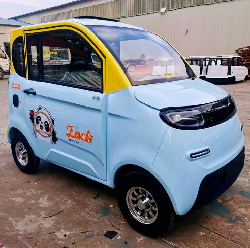 Nuevo mini coche de dos puertas, scooter doméstico para adultos, ciclomotor eléctrico de cuatro ruedas totalmente cerrado