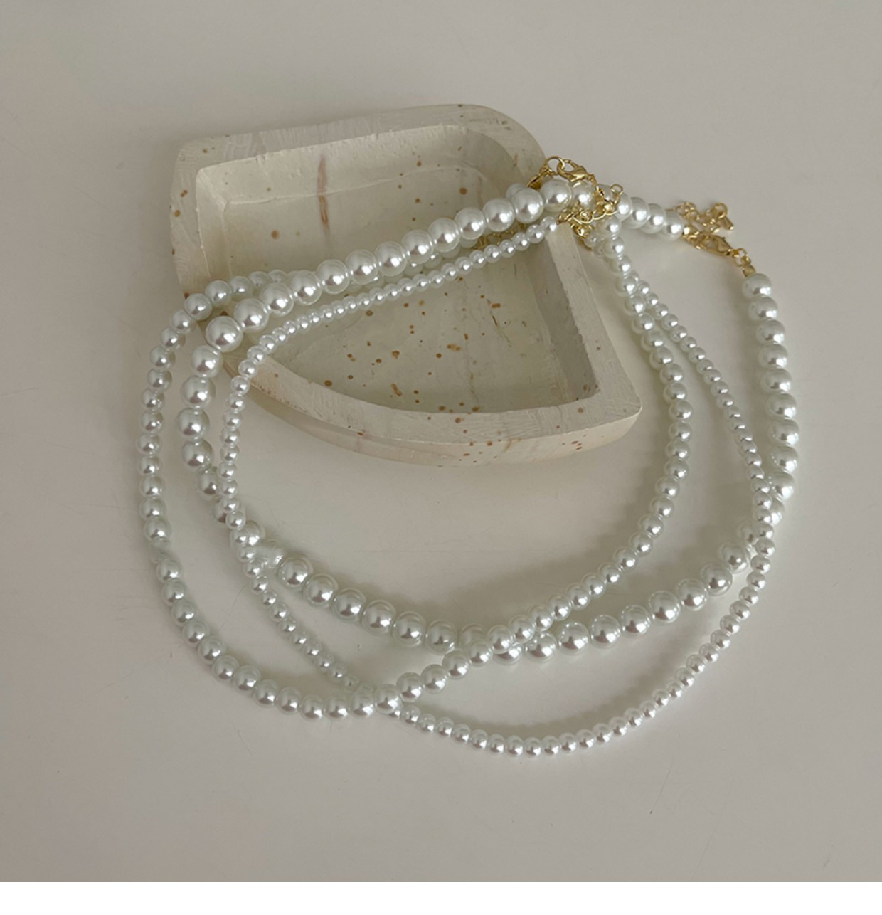 15g Weight Necklace Classification Pearl Chain Material Beaded Chain Chain Type 1 Piece Quantity Wedding, Travel Occasion Artificial Pearl, Alloy Material Solid Color Pattern Unisex Gender Beaded Design Casual, Elegant, Lady Style Casual Elegant Lady Solid Color Artificial Pearl Beaded Chain Layered Necklaces Wholesale 10