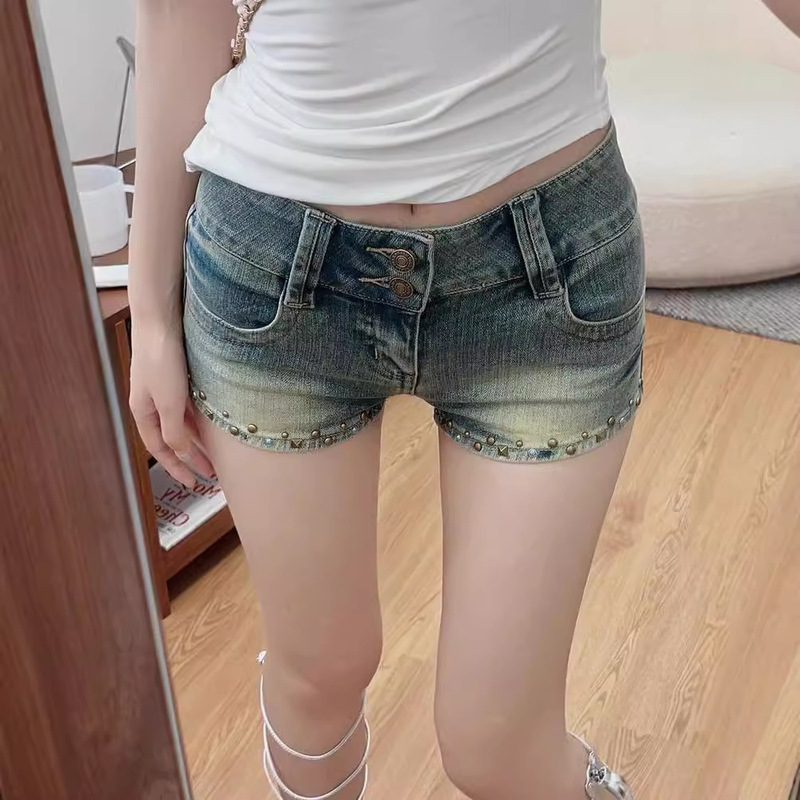 American Style Hot Girl Low Waist Denim Shorts Hip Bag Summer 2025 New Style Small Height Retro Washed Hot Pants for Women