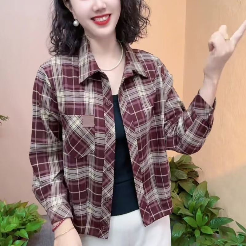 Dropshipping New Style Mom's Clothing Early Spring Long-Sleeve Plaid Shirt Middle-Aged Women's Short Plaid Jacket Loose Fit Slimming Effect