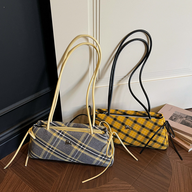 French Style Niche Plaid Underarm Bag For Women - Elegant Versatile Minimalist Baguette Handbag, Sophisticated Fashion Commuter Shoulder Bag - Thumbnail 2