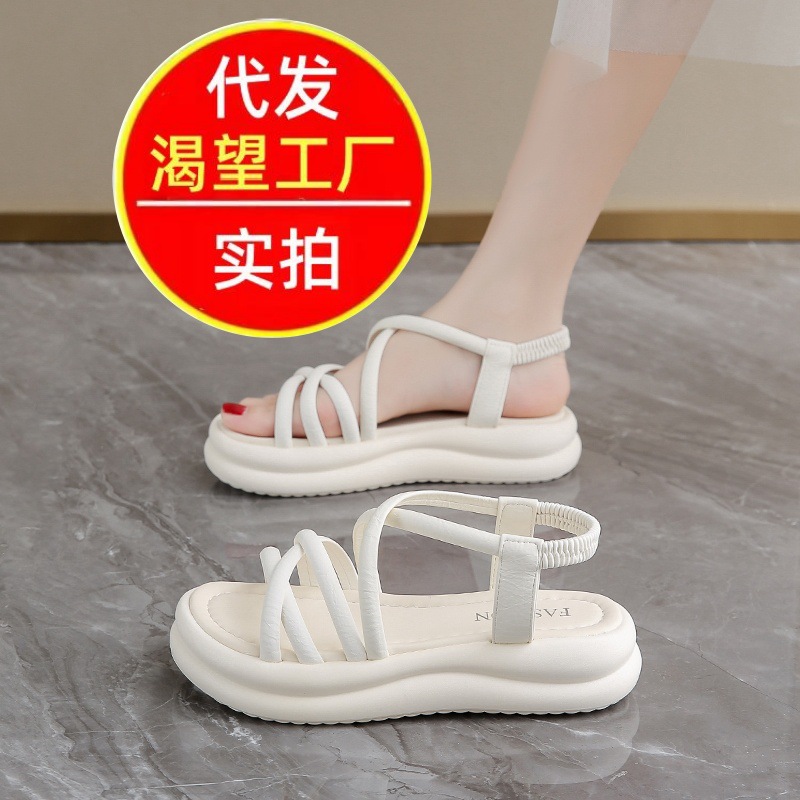 Sandalias romanas para mujeres 2026 nueva moda de verano con falda temperamento suela gruesa altura zapatos de playa de playa