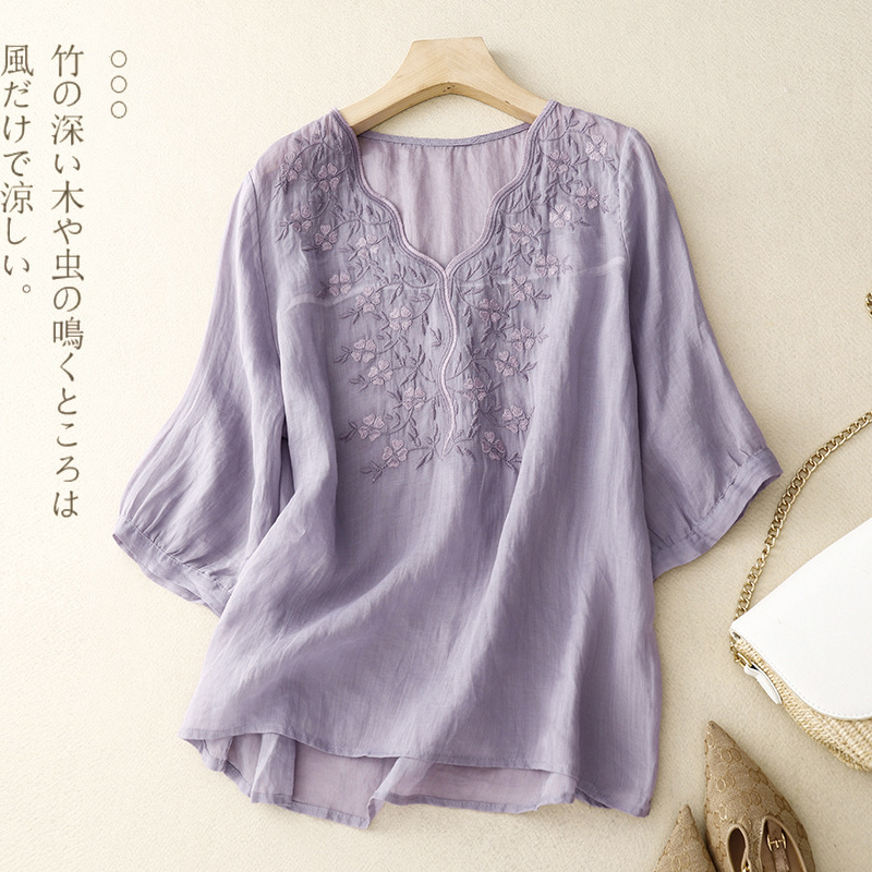 Real Shot of Literary Retro Three-Quarter Sleeve V Neck Embroidered Chinese Style Cotton and Linen T-Shirt for Women, Versatile Slimming Look Ethnic Style Top