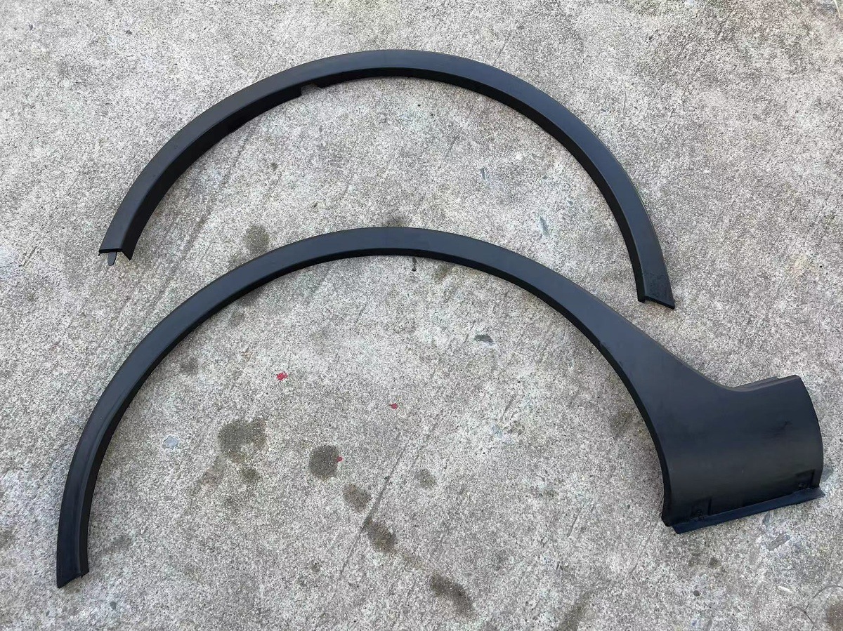Suitable for Changan CS35 front wheel arch, rear wheel arch, car tire matte decorative strip, fender plastic trim strip