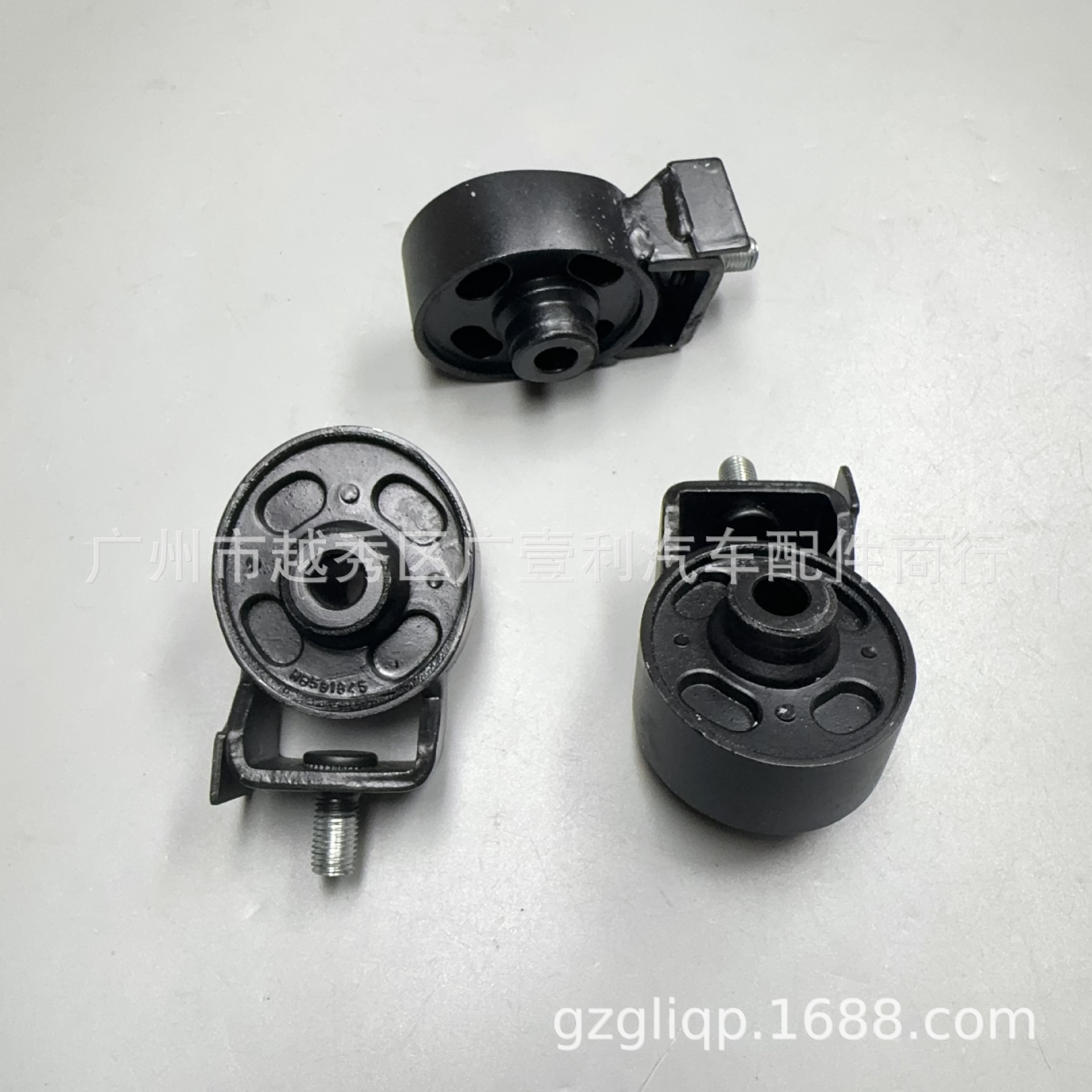 Applicable MB581845 MR353470 MR210217 V31 V32 V33 V43 wave box machine foot glue