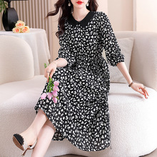 实拍2025春秋新款真丝印花拼接减龄收腰系带V领长袖气质连衣裙