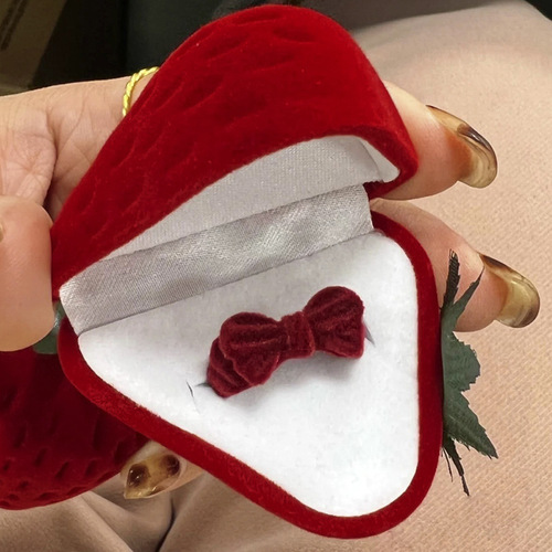 Strawberry Ring Box Cartoon Creative Mini Proposal Jewelry Box Storage Box Cute Gift Box Wholesale