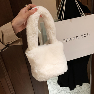 �ﶬë�q����Ů�w������ë�˻@����������s�ٴ�ˮͰ������ëë��