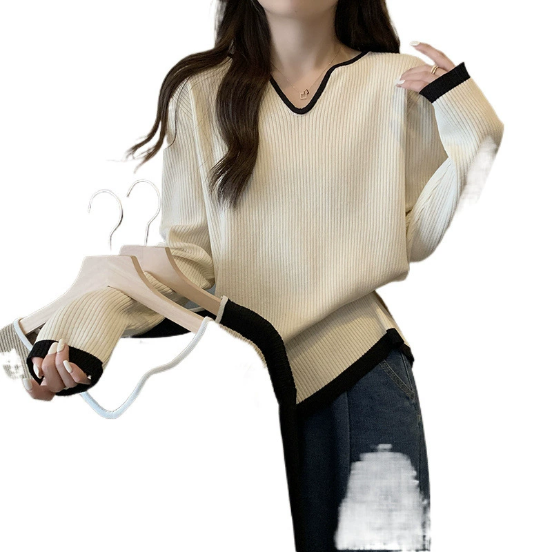 Knitted sweater, loose fit