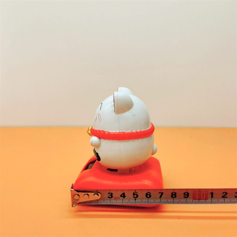 Cross-border creative solar fortune cat decoration car dashboard with cute decoration car supplies