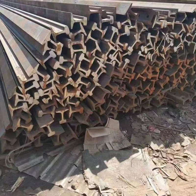 道轨旧钢轨P50 P43 P60再用钢轨 小废旧钢轨 小道轨 天车行车轨道